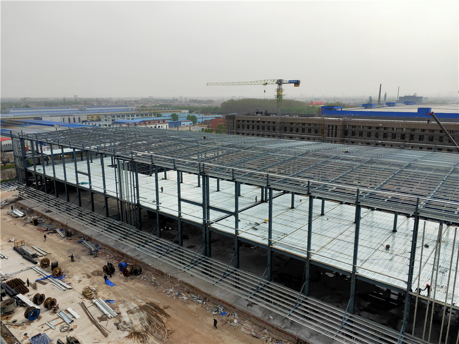 山西鋼結構施工現(xiàn)場圖